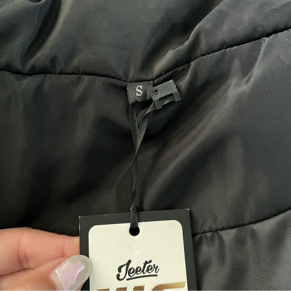 Jeeter Fútbol Puffer Jacket - Picture 10 of 10